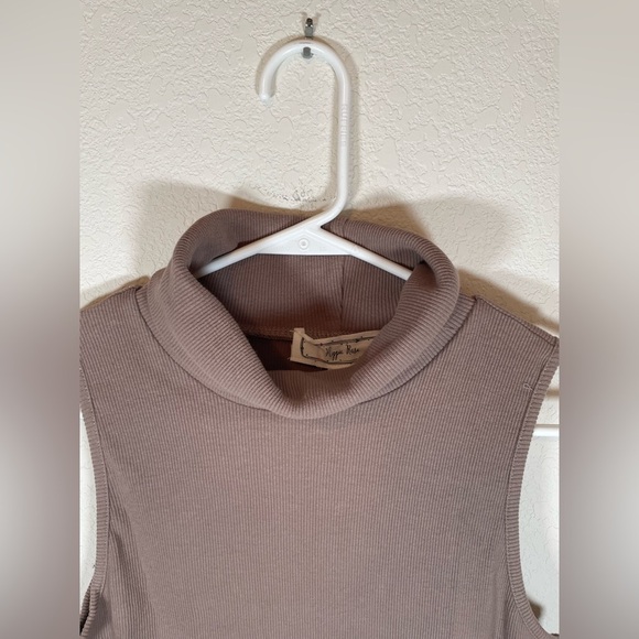 Hippie Rose Portobello Sleeveless Mini Dress - Picture 5 of 9